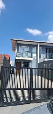 Casa Sobrado à venda no Vale Verde
