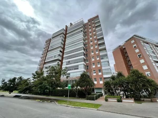 Apartamento Alto Padrão à venda no Passeio Pedra Branca