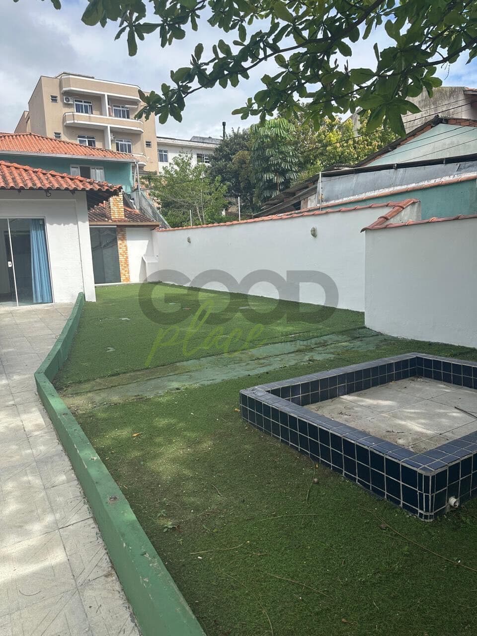 Casa para locação em Barreiros/São José