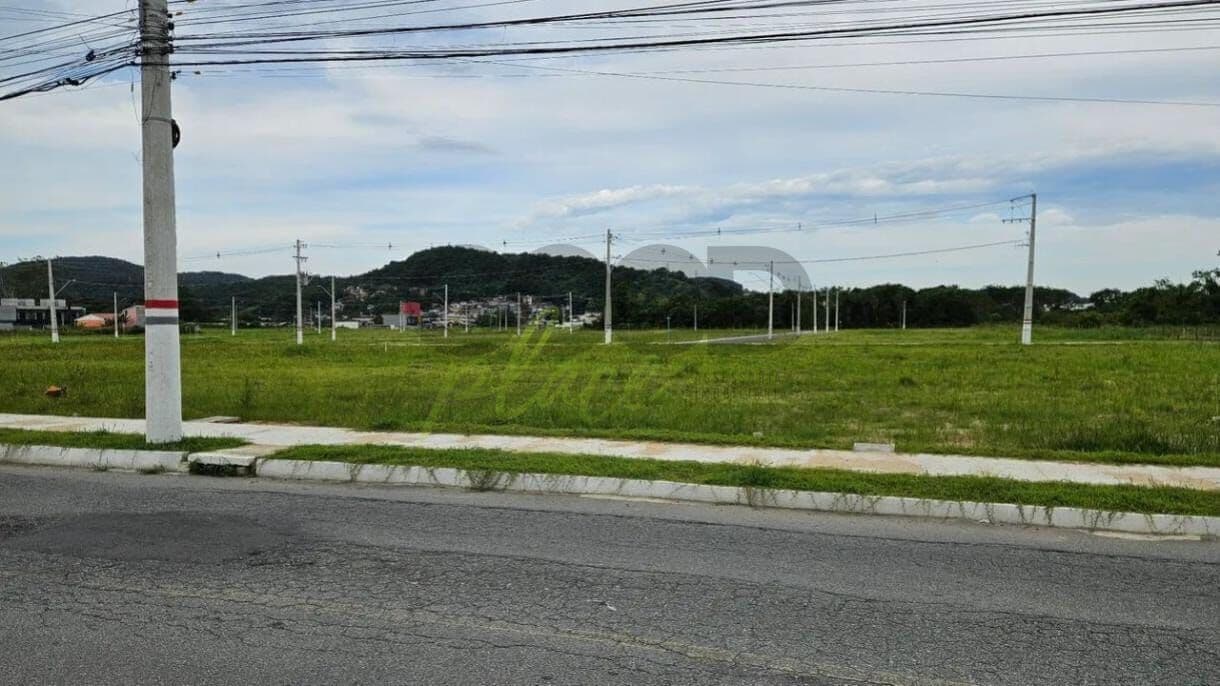 Terreno no Vivenda Praianos