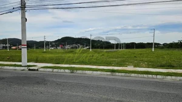 Terreno no Vivenda Praianos