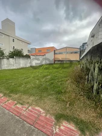 Lote/Terreno em Palhoça - Pagani