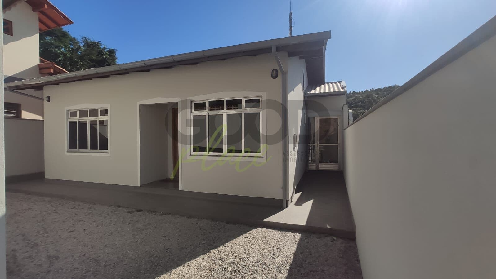 Casa com sala comercial em Santo Amaro