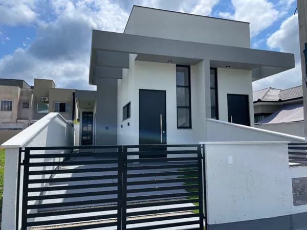 Casa em São José - Forquilhas