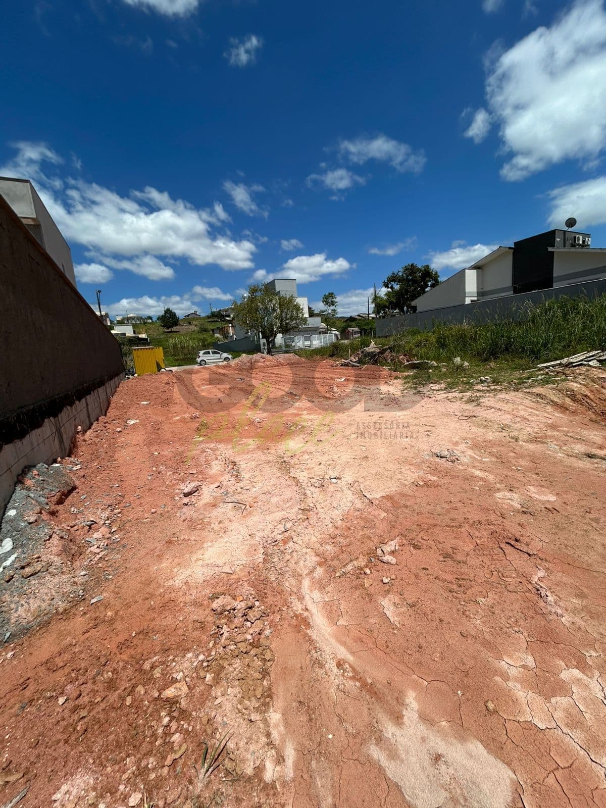 Lote/Terreno em Biguaçu - Fundos