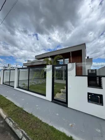 Casa em São José - Forquilhas