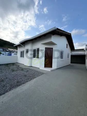 Casa em Palhoça - São Sebastião