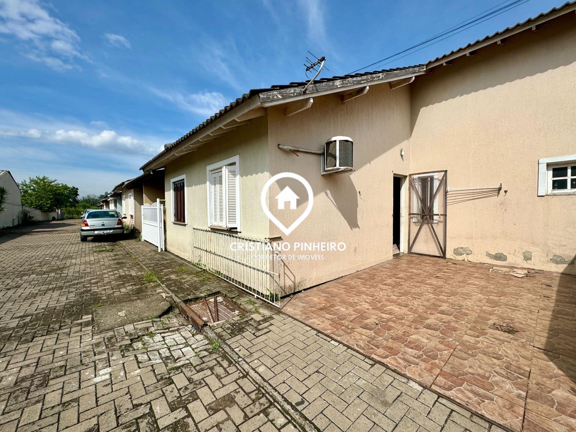 Casa com 2 dormitórios à venda no bairro Novo mundo em Gravataí/RS
