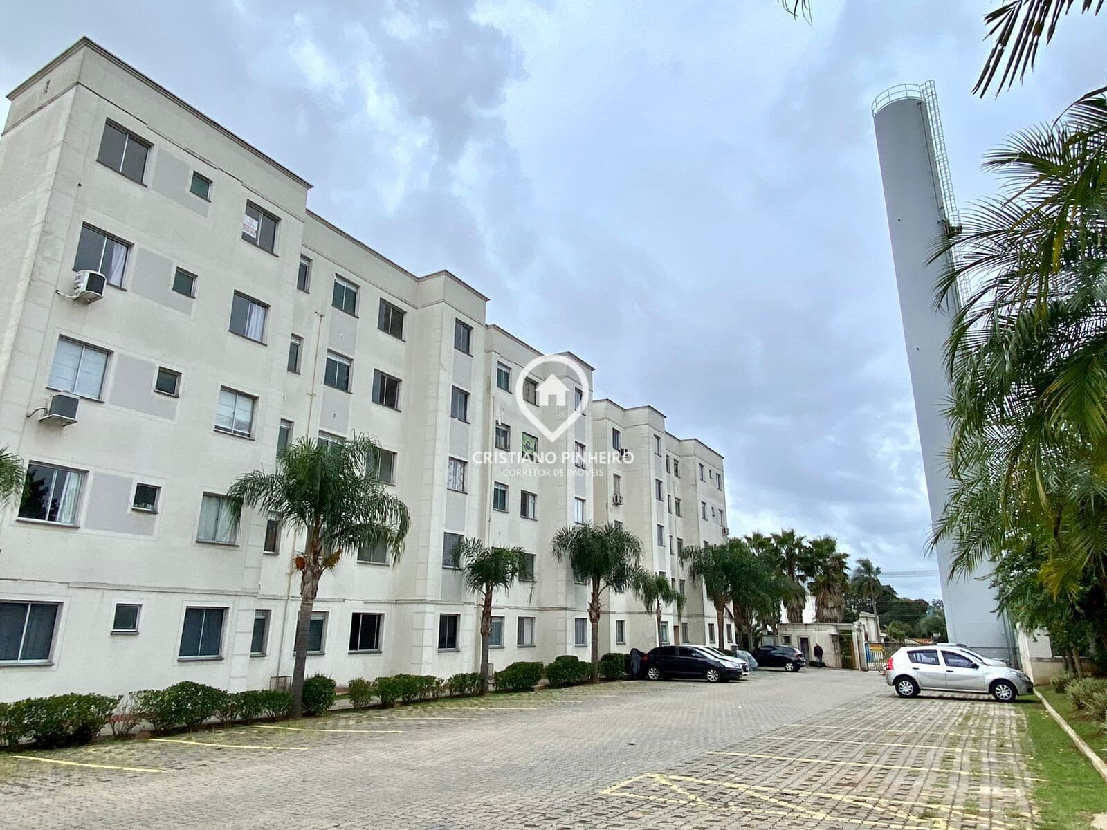 Apartamento com 2 dormitórios à venda no bairro São Geraldo em Gravataí/RS