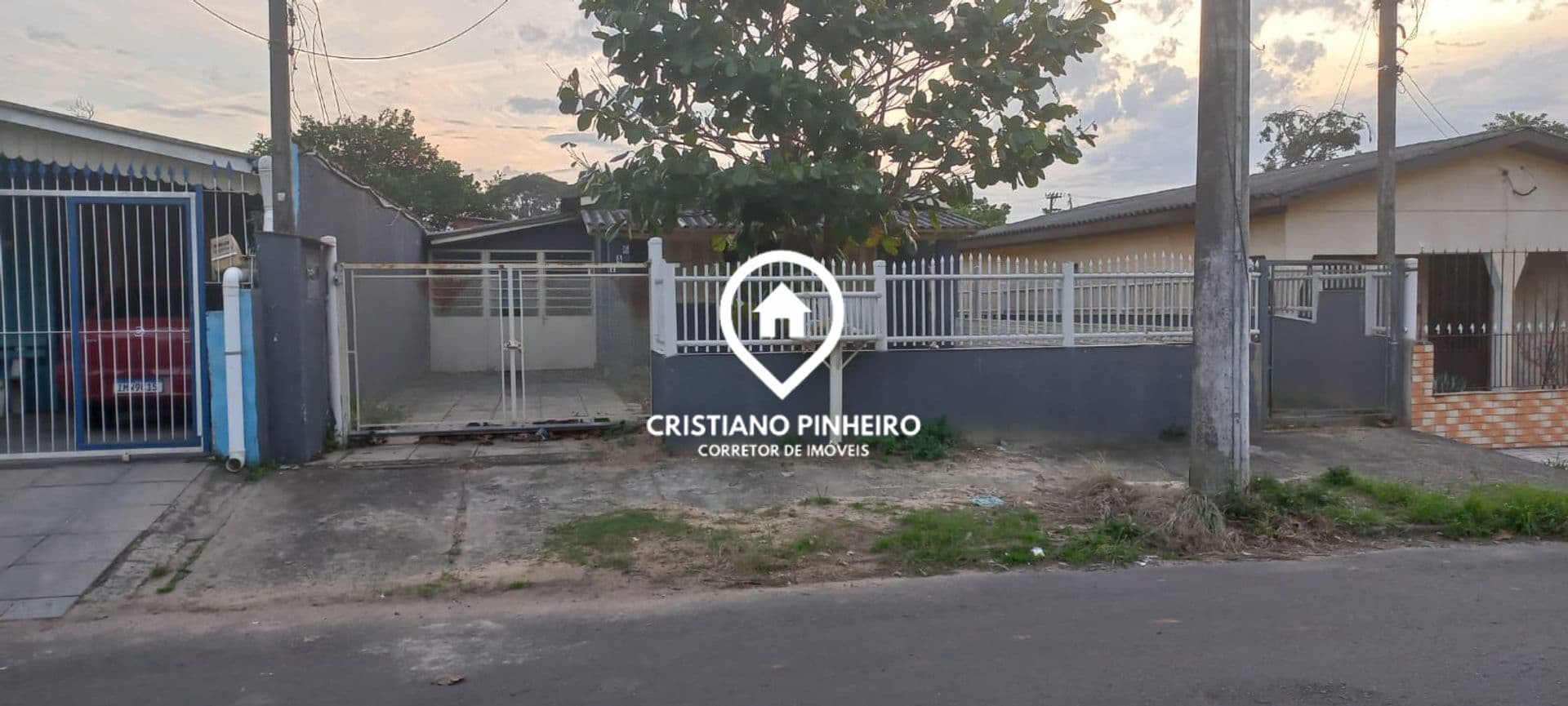 Casa com 3 dormitórios à venda no bairro Nova Cachoeirinha - Cachoeirinha/RS