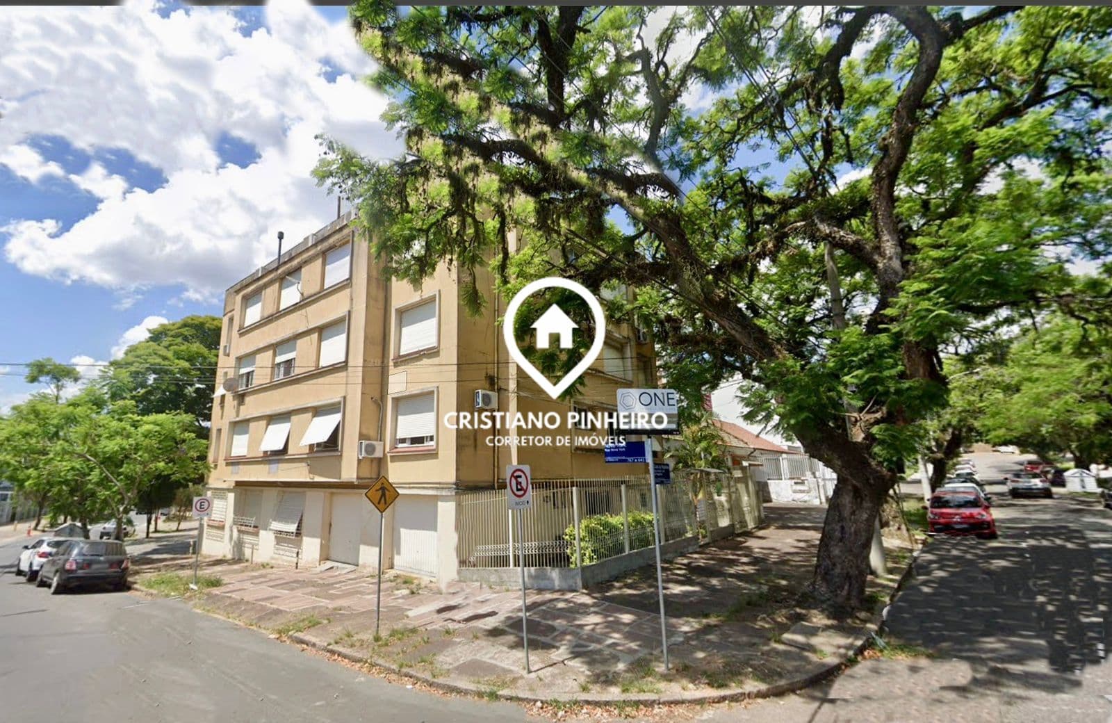 Apartamento com 3 dormitórios sendo 1 suíte à venda no bairro São João em Porto Alegre/RS