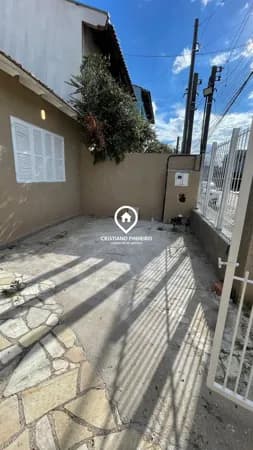 Casa com 2 dormitórios sendo 1 suíte à venda no bairro Parque da Matriz - Cachoeirinha/RS