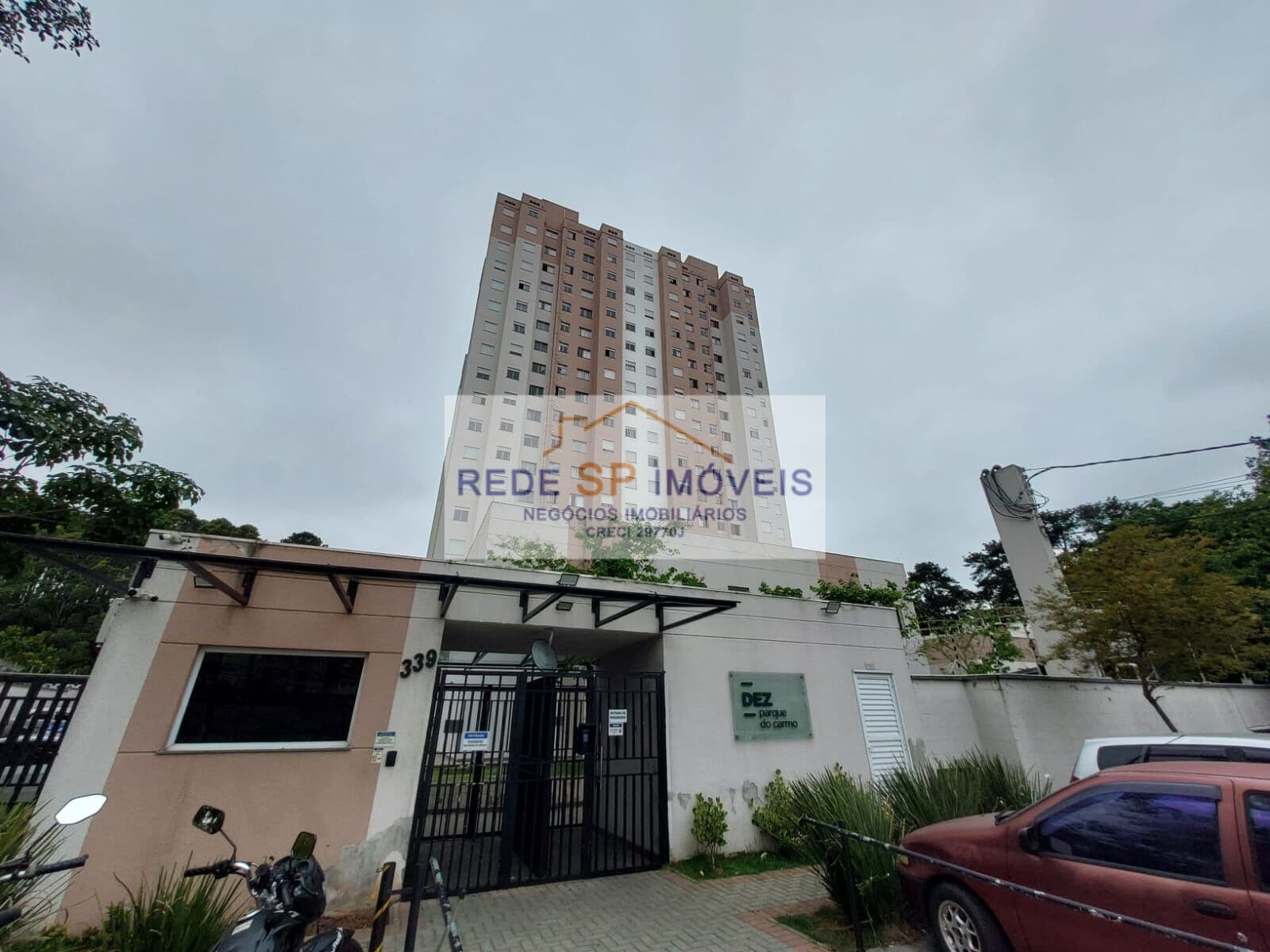 APARTAMENTO À VENDA - PARQUE DO CARMO