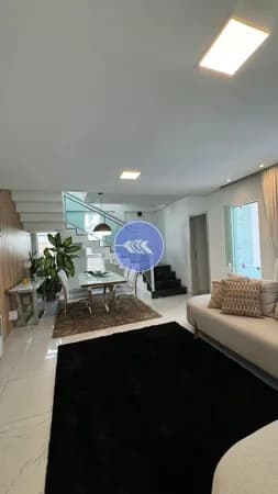 Belíssima casa com 5 quartos no Jardins Ibiza - Eusébio
