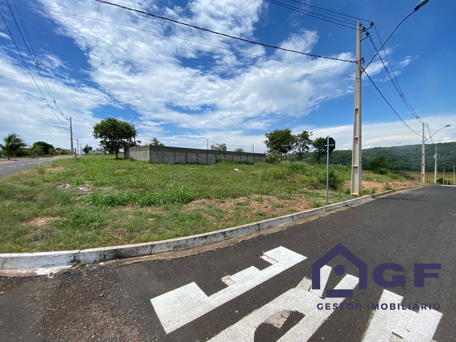LOTE NO SETOR LAGO SUL