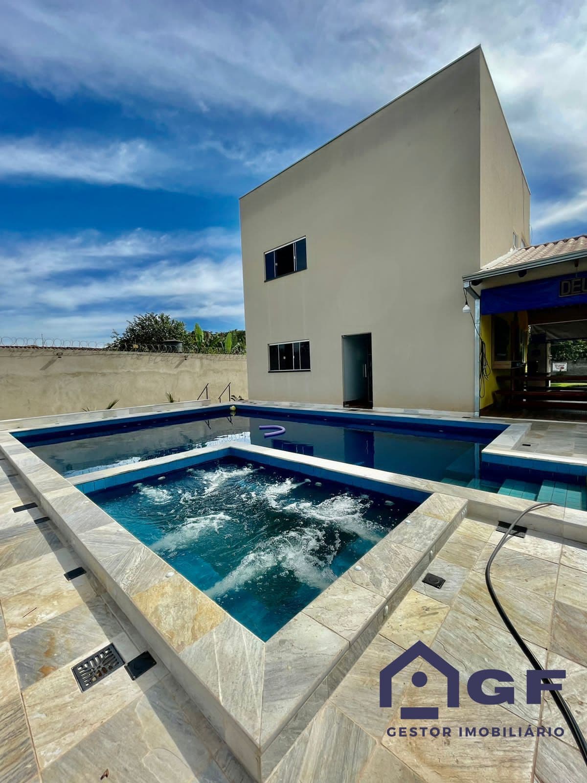 Fazenda/Sítios/Chácaras em Caldas Novas - Residencial Caminho do Lago
