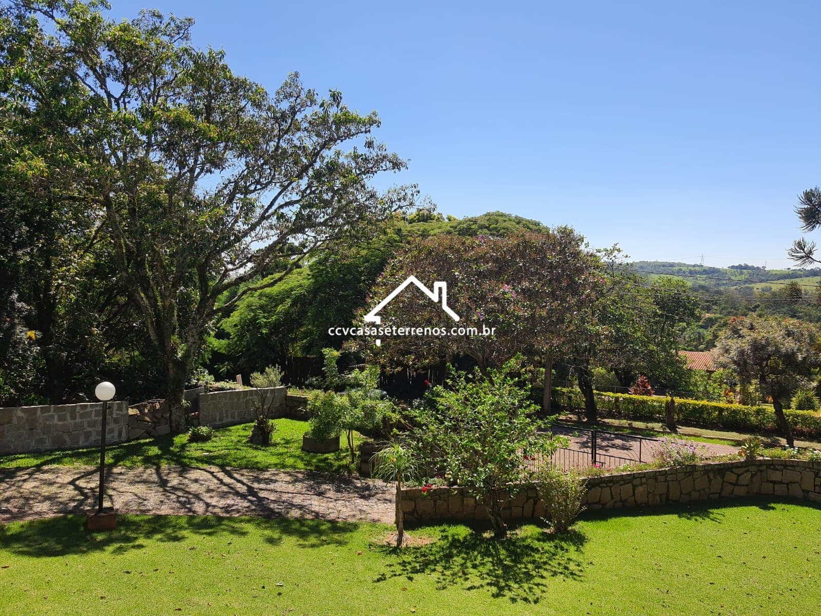 Casa de Condomínio em Valinhos - CLUBE DE CAMPO VALINHOS