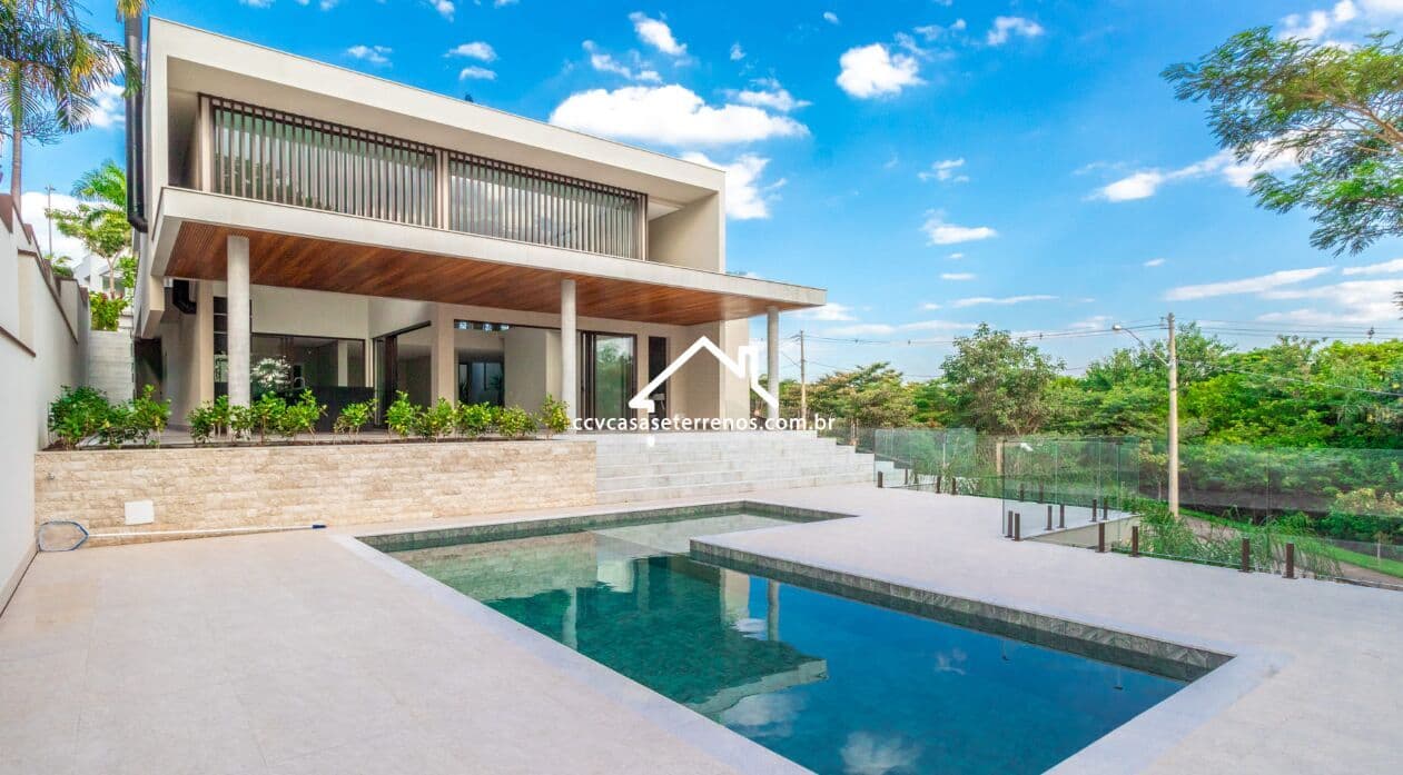 Casa Alto Padrão no Residencial Jatibela em Campinas.