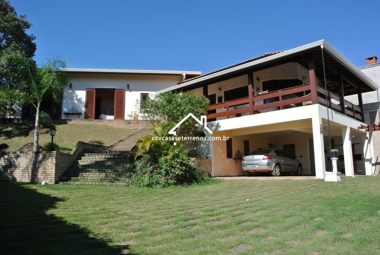 Casa de Condomínio em Valinhos - Nova Suiça