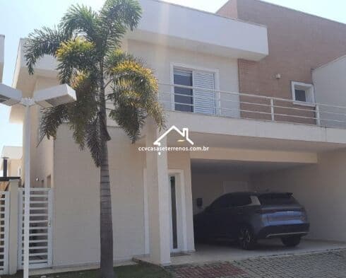 Casa em Condomínio em Valinhos.