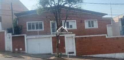 Casa na região central de Valinhos.