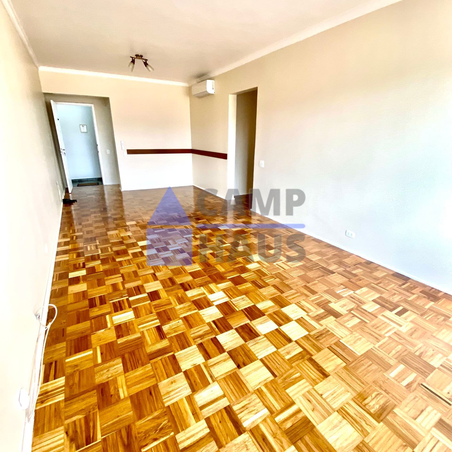 Apartamento com 3 Quartos e 3 banheiros à Venda, 108 m² por R$ 520.000