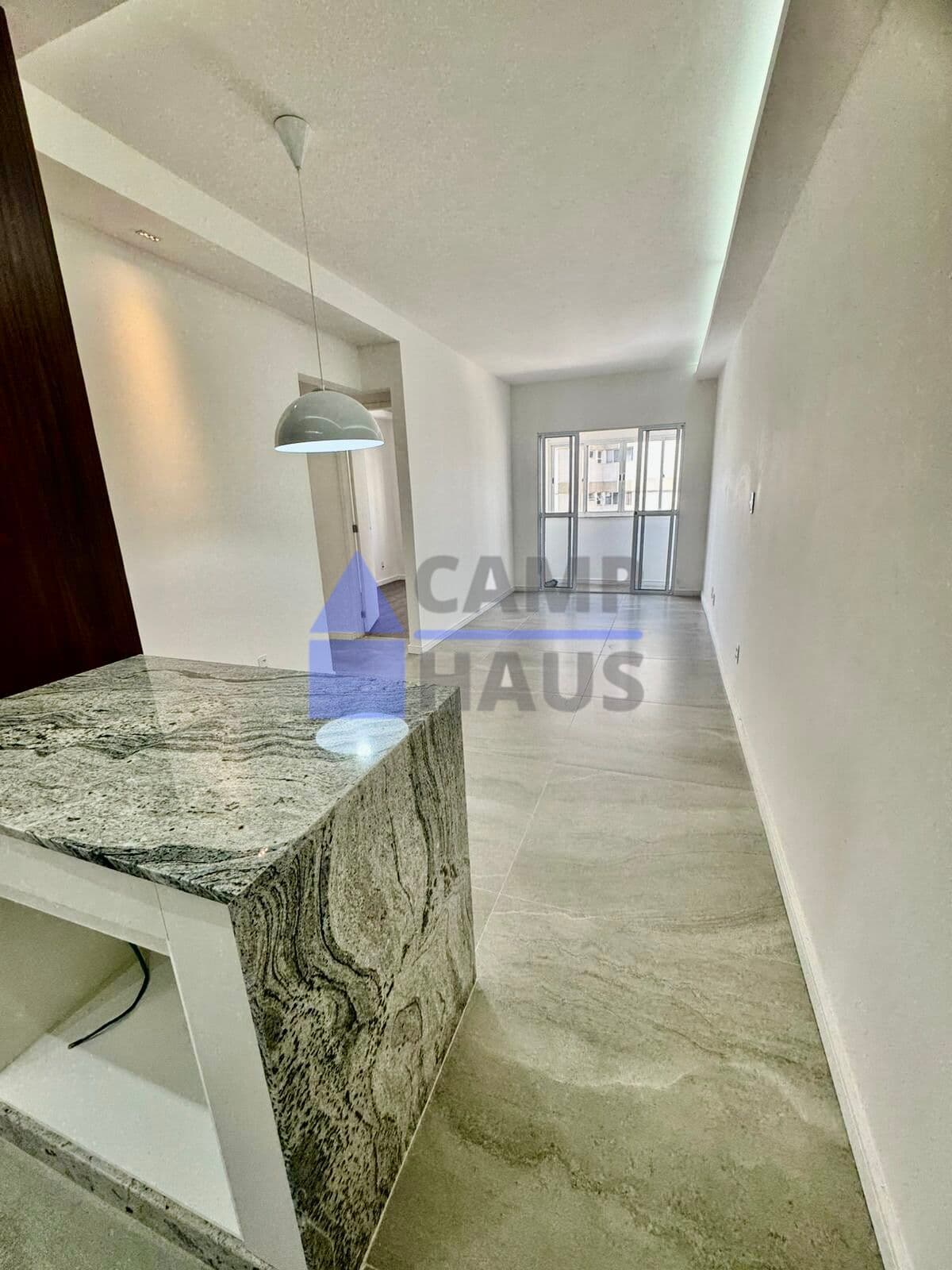 Apartamento com 2 quartos todo reformado no Cambuí em Campinas/SP