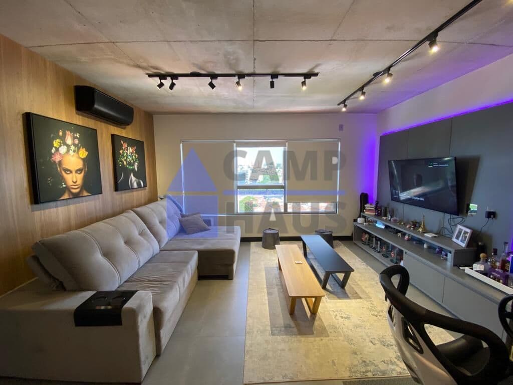 Apartamento studio no Cambuí com 70m², 1 suíte ampla, 2 banheiros e 1 vaga