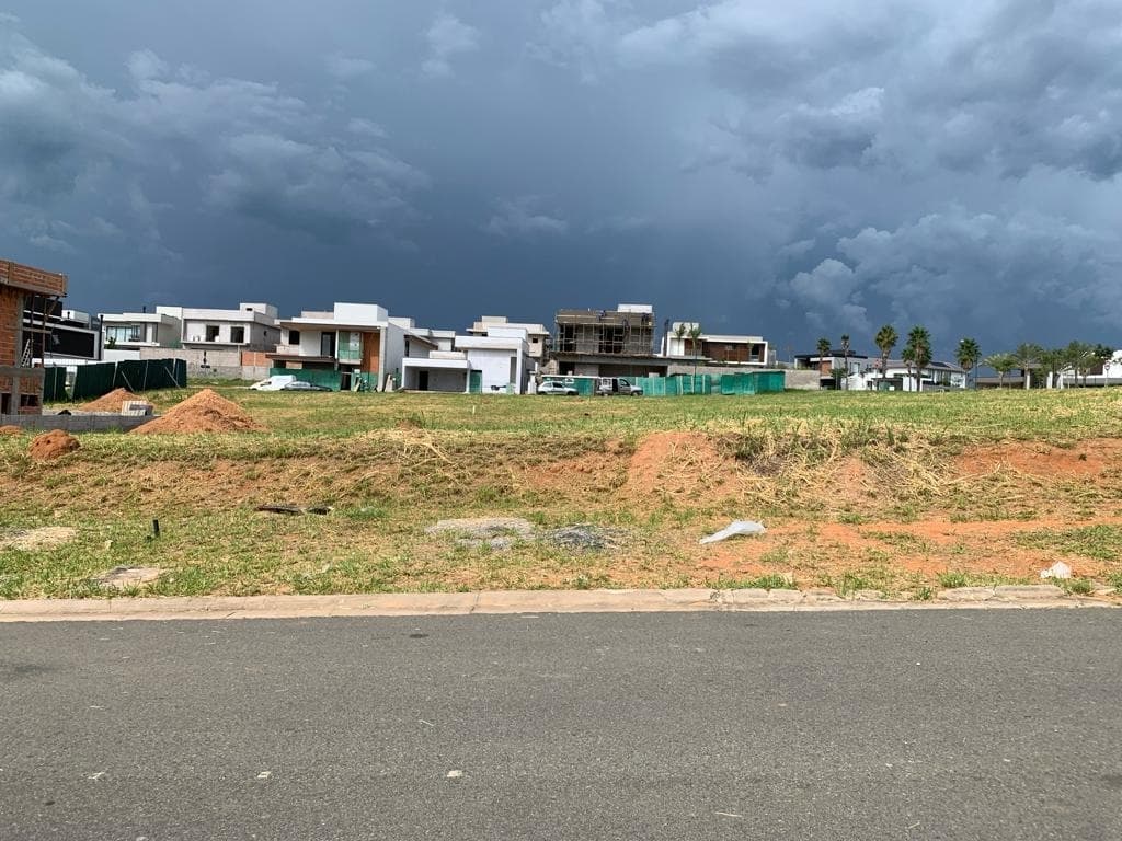 Terrenos à venda no Condomínio Arborais em Campinas 420m²
