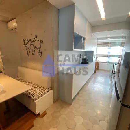 Apartamento Padrão com 2 dormitórios, 2 vagas e depósito na garagem, no Cambuí