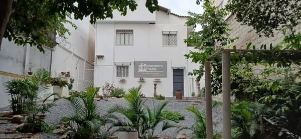 Casa 4 Quartos – Bairro Sagrada Família | Belo Horizonte