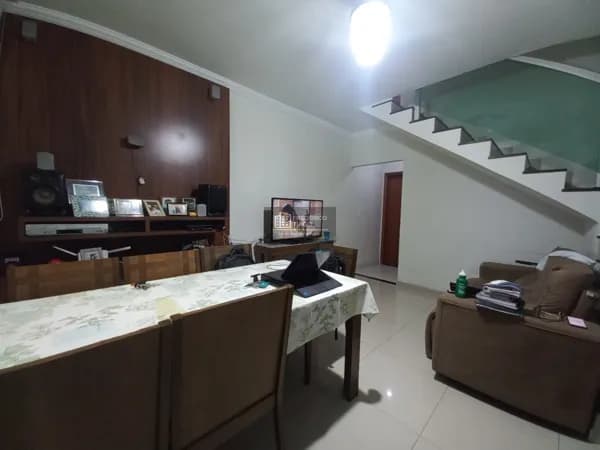 Casa Geminada Duplex – 2 Quartos – Bairro Etelvina Carneiro | Região Norte de Belo Horizonte
