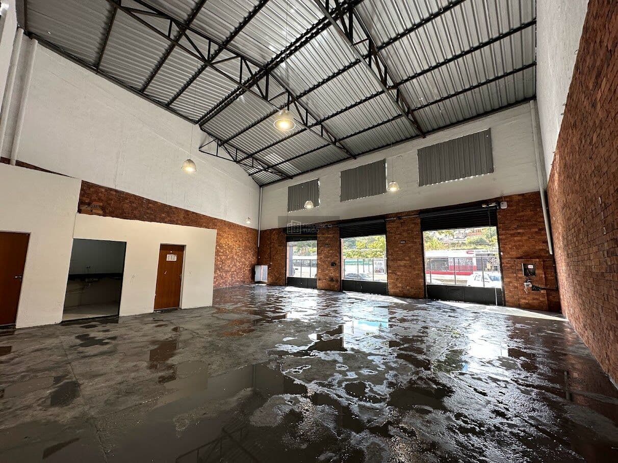 Galpão Comercial à Venda ou para Locação – 450 m² – Avenida Vilarinho – Venda Nova – Belo Horizonte