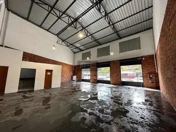 Galpão Comercial à Venda ou para Locação – 450 m² – Avenida Vilarinho – Venda Nova – Belo Horizonte