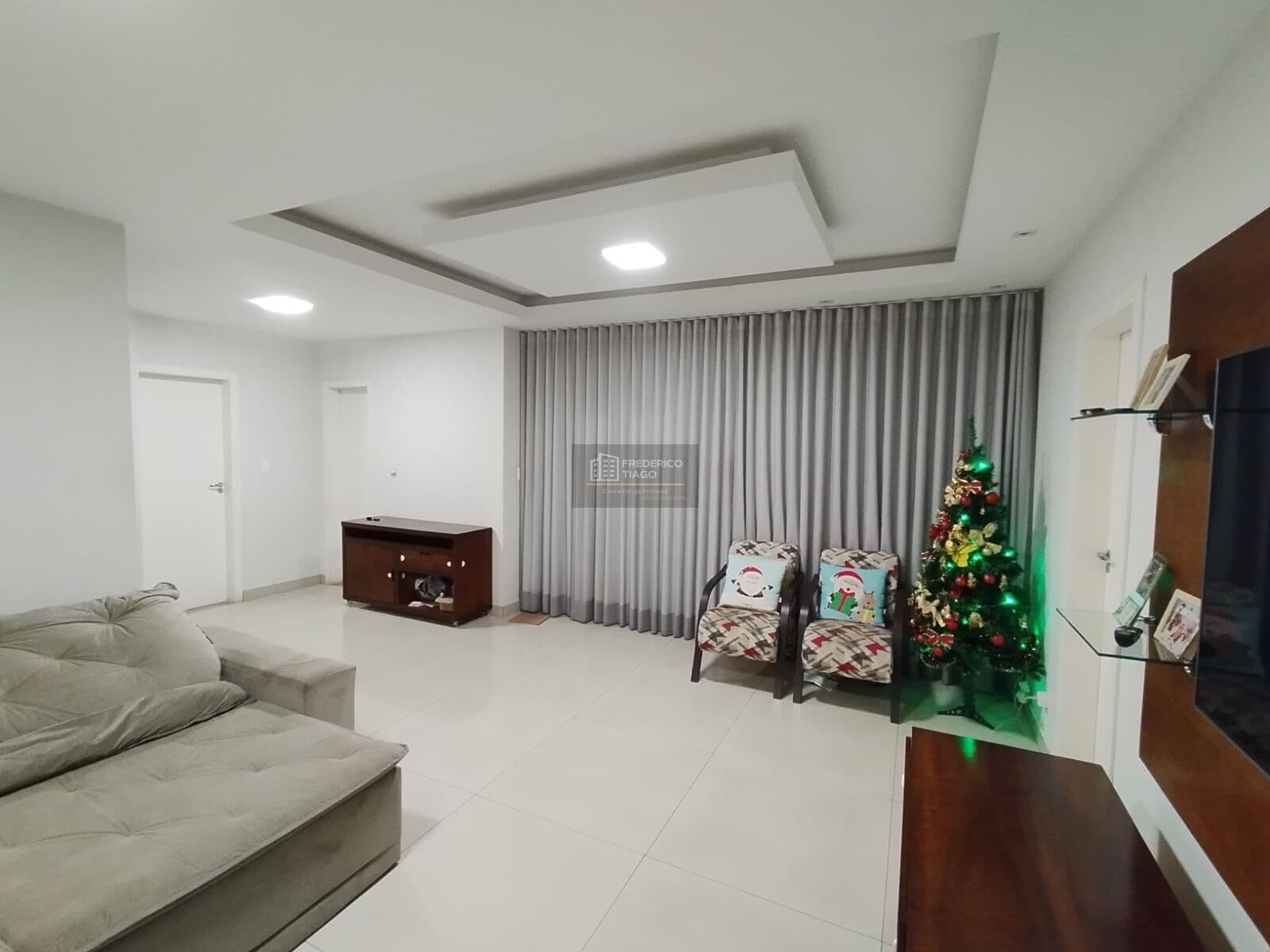 Casa em Lote de 500 m² – 3 Quartos com Suíte e Hidromassagem – Bairro Jardim Encantado – São José da Lapa