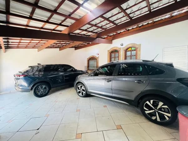 Casa 3 quartos suite 2 vagas 260m² Bairro Santa Amelia Região Pampulha Belo Horizonte