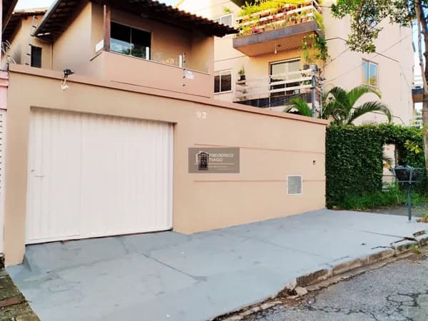 Casa 4 Quartos com 2 Suítes e 2 Vagas – 418m² – Bairro Heliópolis – Região Norte – Belo Horizonte