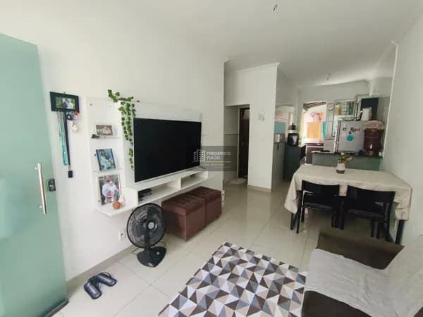 Excelente Casa 2 quartos em Condomínio no Bairro Parque Xangri-Lá Contagem