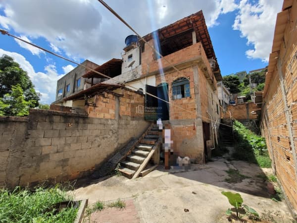 Casa em um lote Bairro Maria Helena Justinopolis Ribeirão das Neves