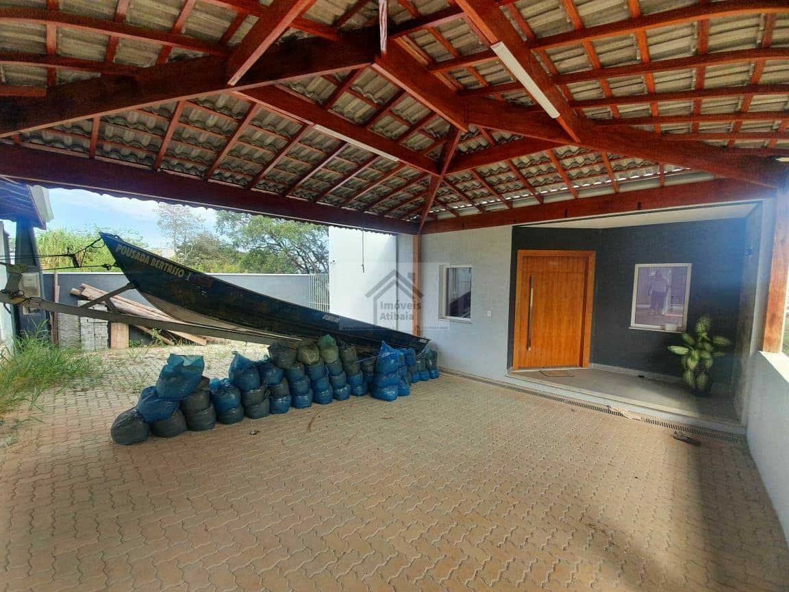 MARAVILHOSA CASA DE ALTO PADRÃO