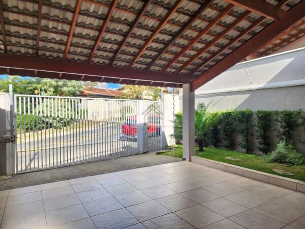 Casa Térrea a Venda no Jardim Paulista - Atibaia