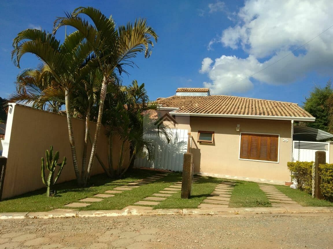 Casa de Condomínio em Atibaia - Portão