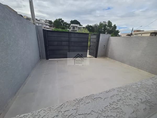 Venda - Casa Térrea em Atibaia