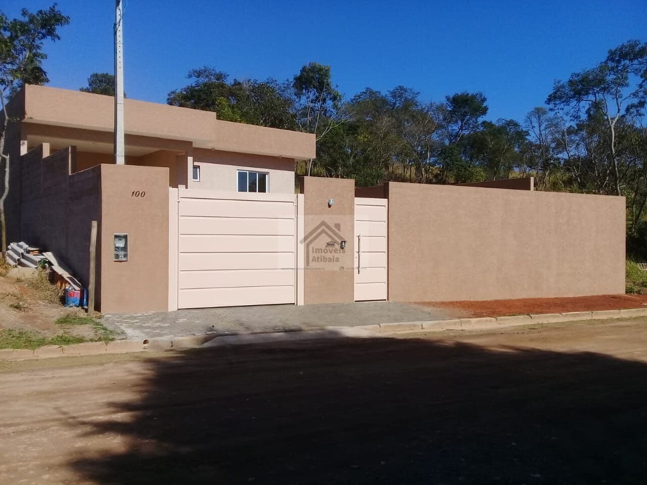 Casa em Atibaia - Loteamento Jardim Solares