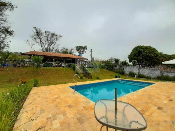 Fazenda/Sítios/Chácaras em Atibaia - Cachoeira