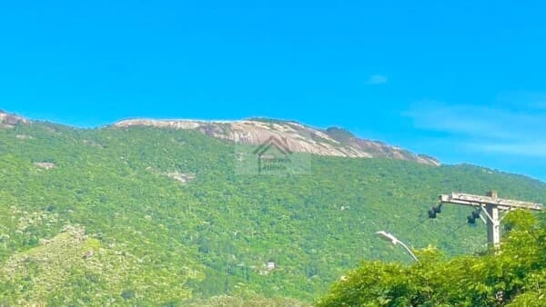 Sobrado a Venda no Jd. Maristela - Atibaia