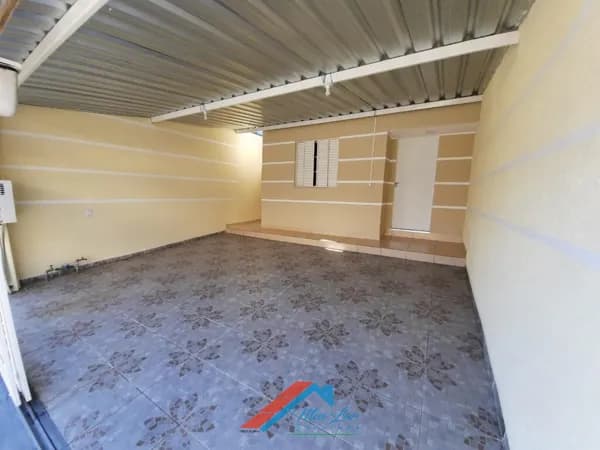 Linda Casa em Condominio