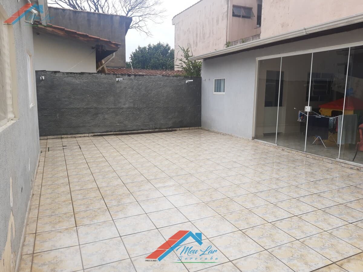 Casa ampla com ótima condição