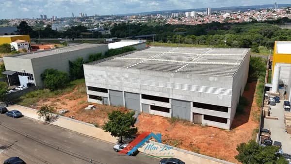 Excepcional Imóvel Industrial amplo na Zona Industrial
