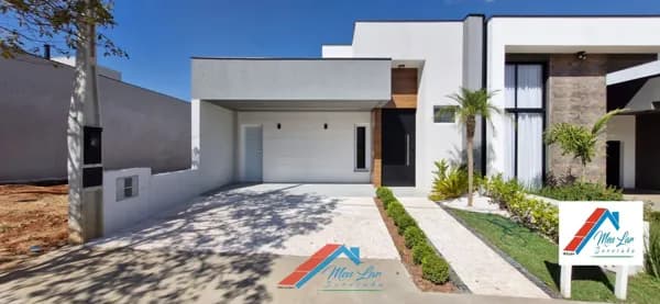 Linda Casa em Condomínio